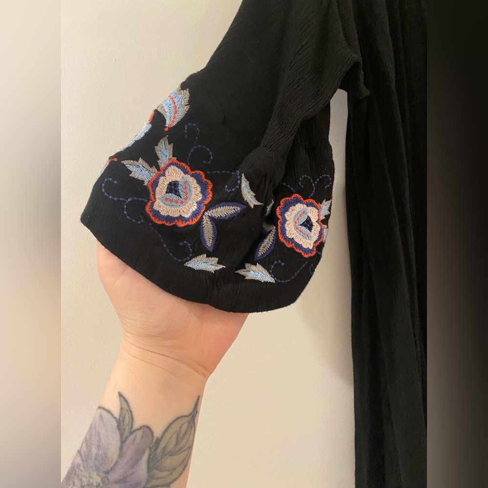 Express Black Kimono with Floral Embroidery - Picture 3 of 5